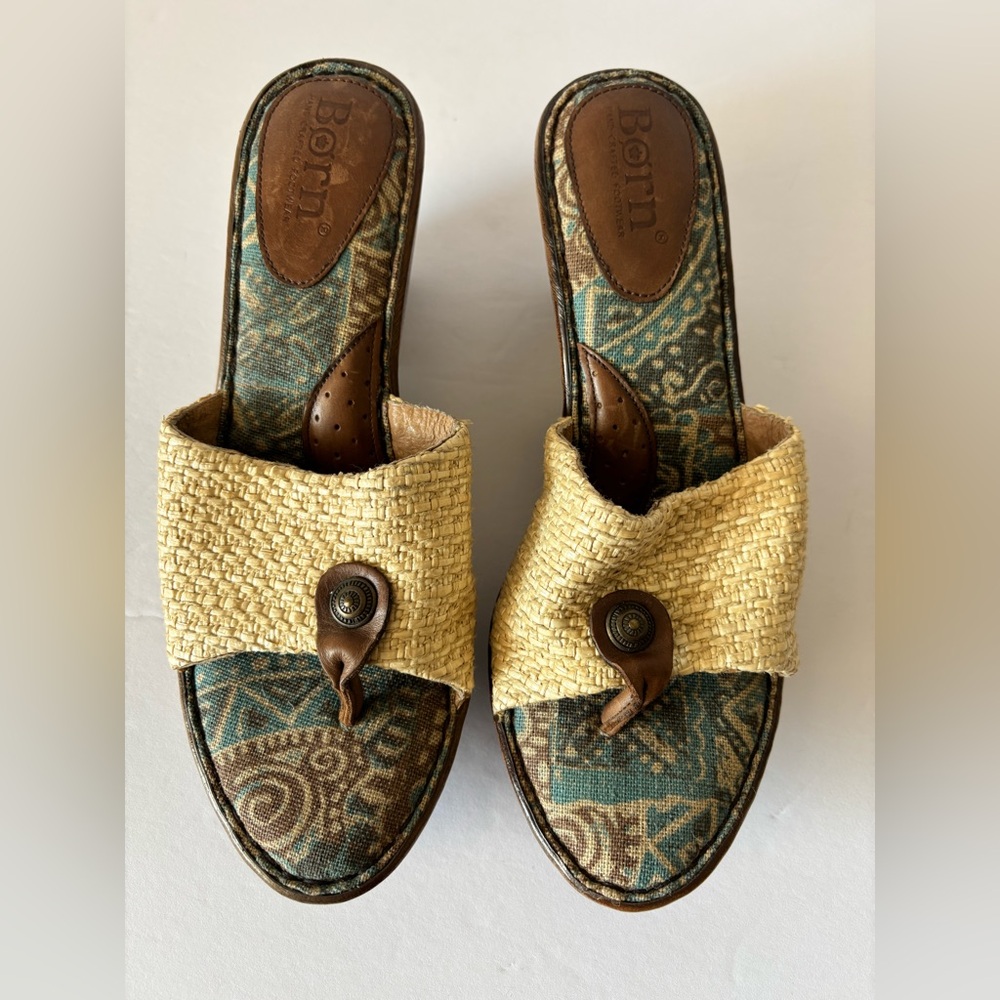 Born Woven Cream and Brown Sandals